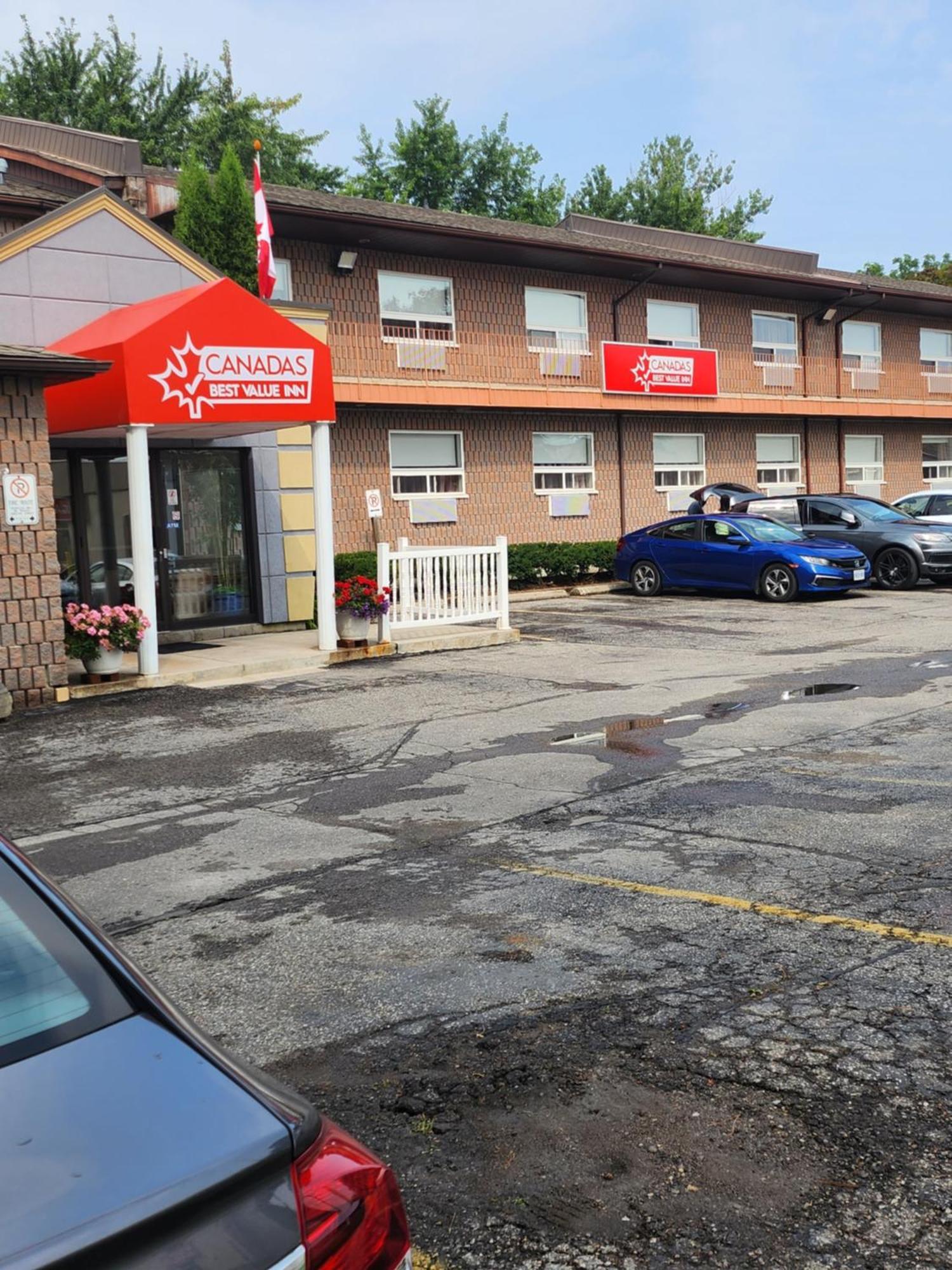 Canadas Best Value Inn-Richmond Hill Exteriör bild