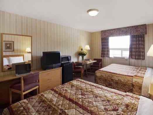 Canadas Best Value Inn-Richmond Hill Exteriör bild